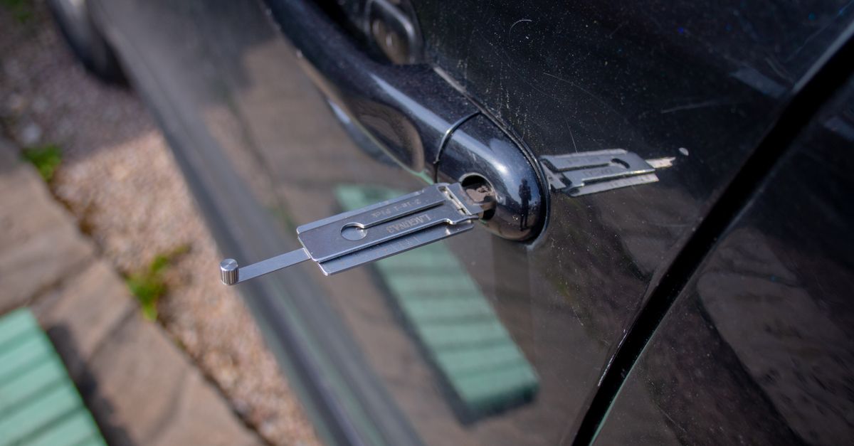 Broken Key Extraction — Westbury Locksmiths