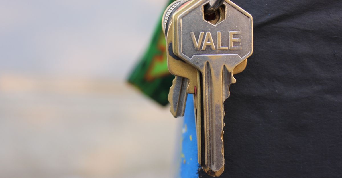 How Much Should a Locksmith Cost Per Hour Around Westbury? — Westbury Locksmiths
