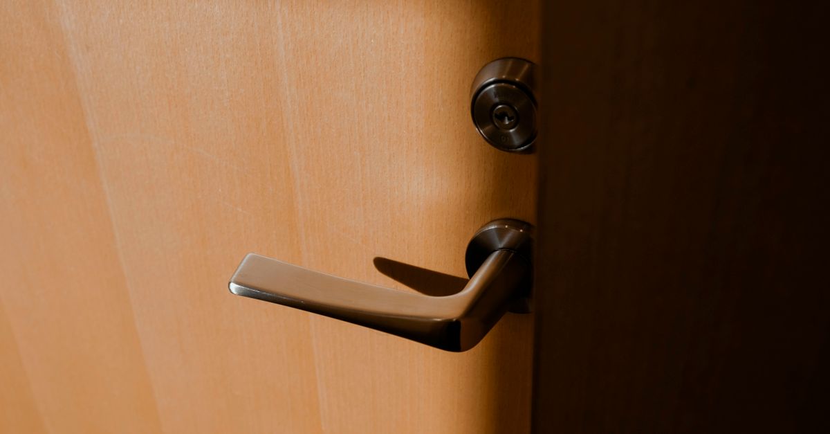 House Lockout Service — Westbury Locksmiths