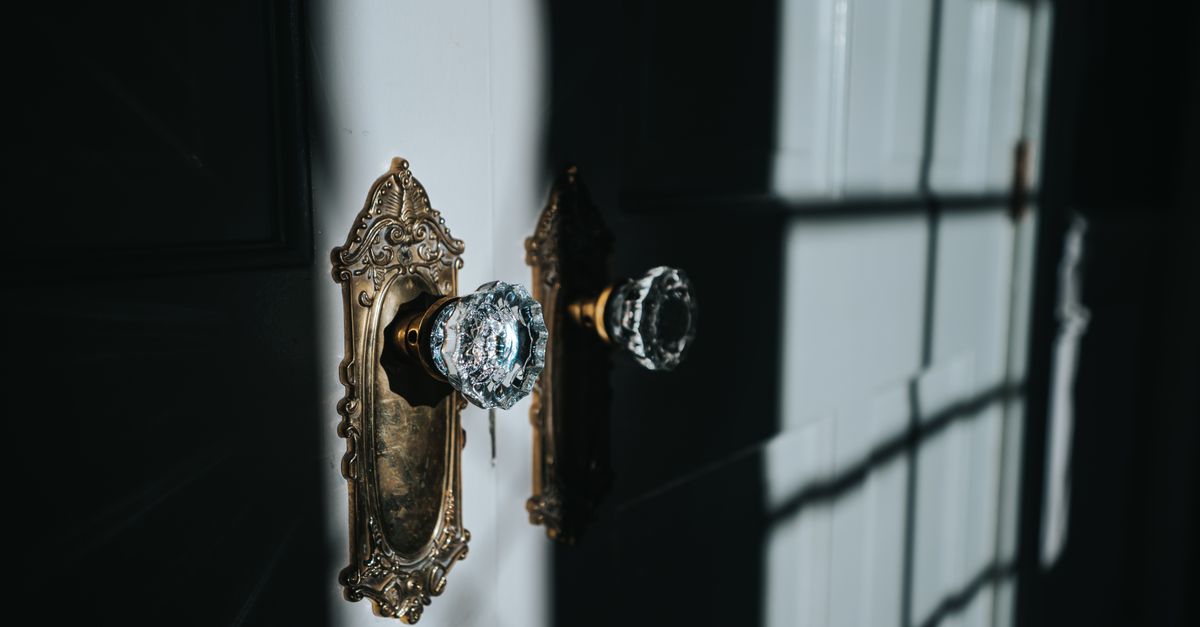 Rekeying & Door Knob Locks — Westbury Locksmiths